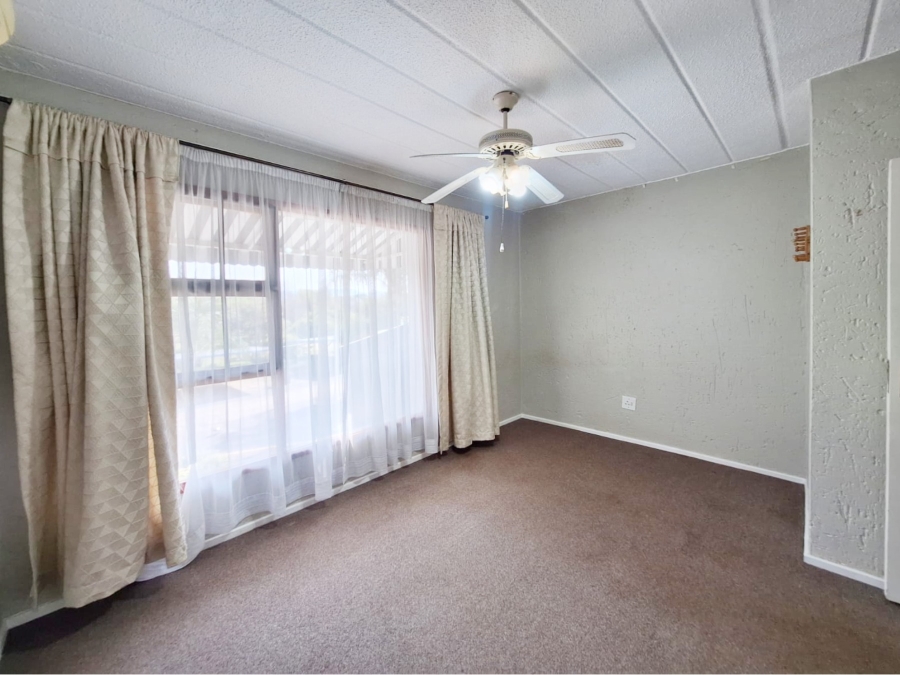 To Let 2 Bedroom Property for Rent in Key West North West